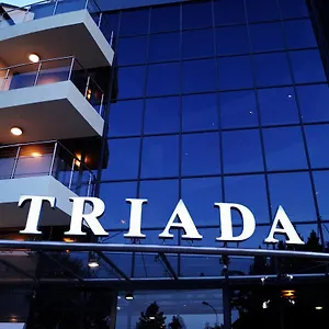 4* Ξενοδοχείο Triada